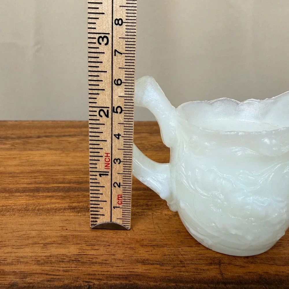 Unbranded vintage milk